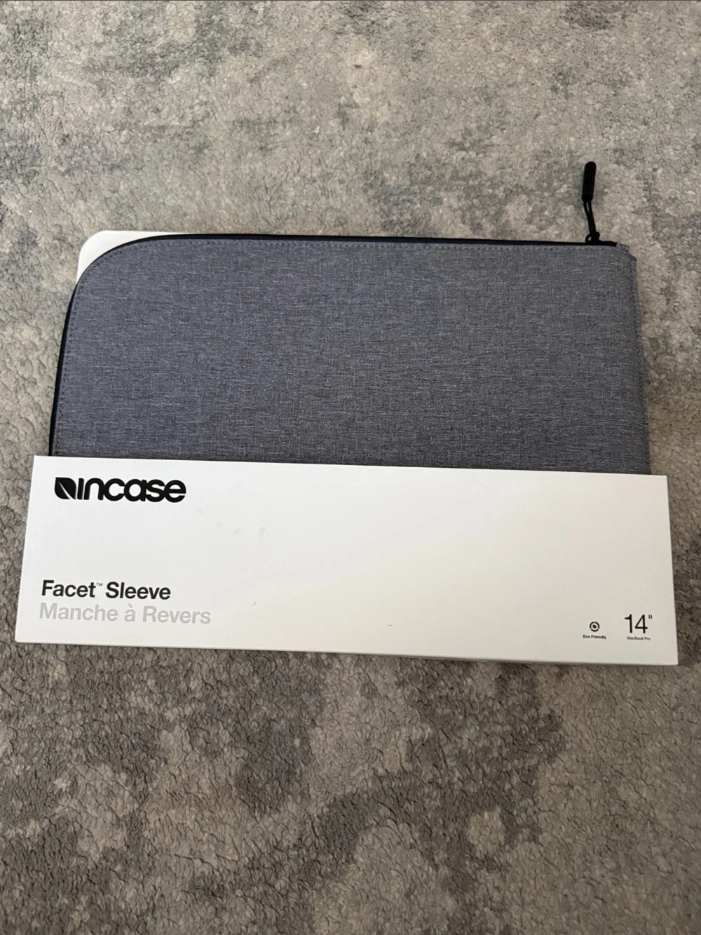 Incase Facet Sleeve — Dark Heather Gray (Fits 14” MacBook Pro)